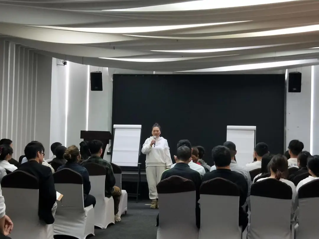 澳门新葡游戏网餐饮 卓越团队训练营